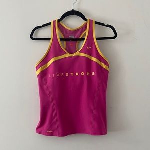 Women’s Nike Live Strong Tank Size Large